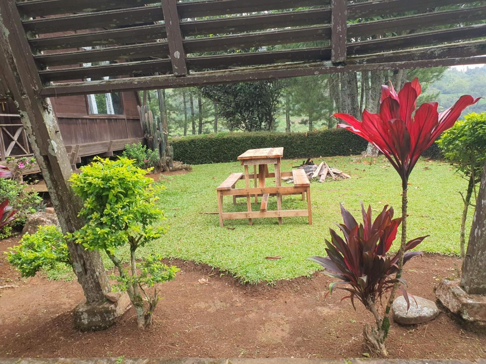 Taman liburan Aubrey Ciwidey Bandung